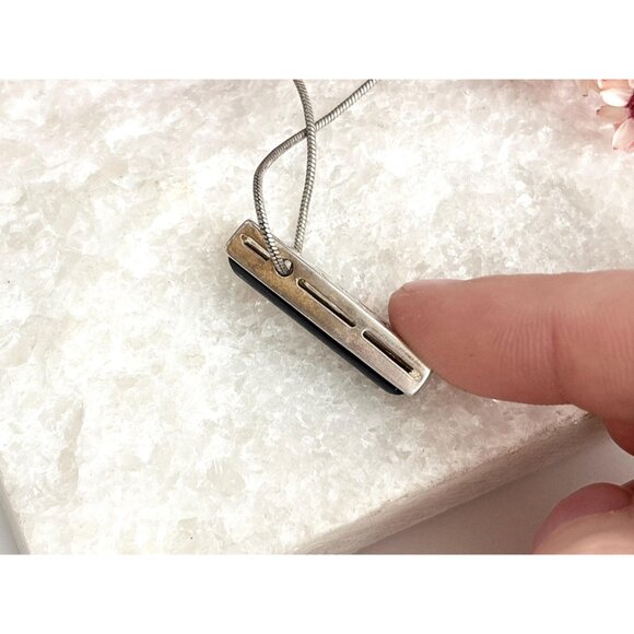 Minimalist Black Onyx Sterling Silver 925 Vintage Pendant Necklace - 17" - Picture 5 of 16